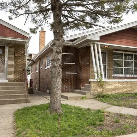 Buy this 3 bed house on 10735 South Avenue D in Chicago, IL 60617