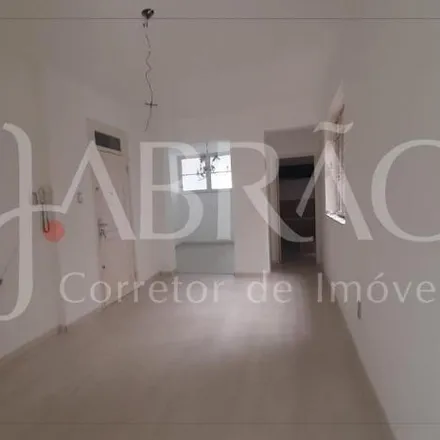 Rent this 3 bed apartment on Rua Quinze de Novembro in Centro, Barbacena - MG