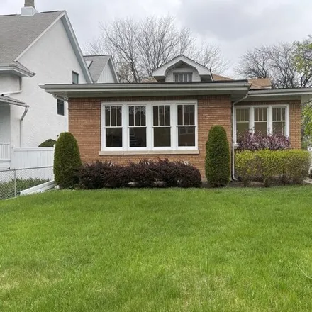 Image 2 - 4900 West Cullom Avenue, Chicago, IL 60634, USA - House for sale