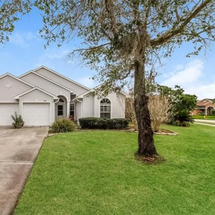 Rent this 3 bed house on 353 Fountainview Circle in Oldsmar, FL 34677