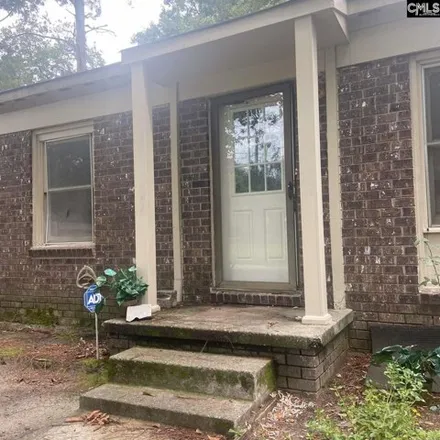 Rent this 2 bed house on 1817 10th Street in Cayce, SC 29033