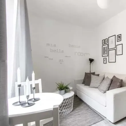 Rent this studio apartment on Arianna Atelier - Spazio Tadino 15 in Via Alessandro Tadino, 15