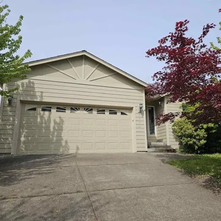 Buy this 3 bed house on 2692 Oak Ridge Street in Albany, OR 97321