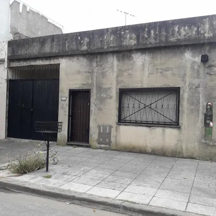 Buy this studio house on General O'Brien 52 in Partido de La Matanza, 1752 Lomas del Mirador