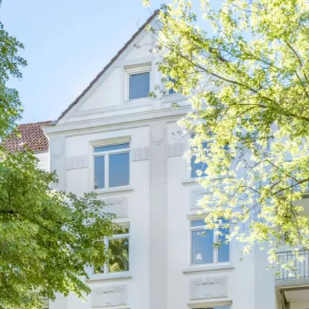 Rent this 2 bed apartment on Hellbrookstraße 50 in 22305 Hamburg, Germany