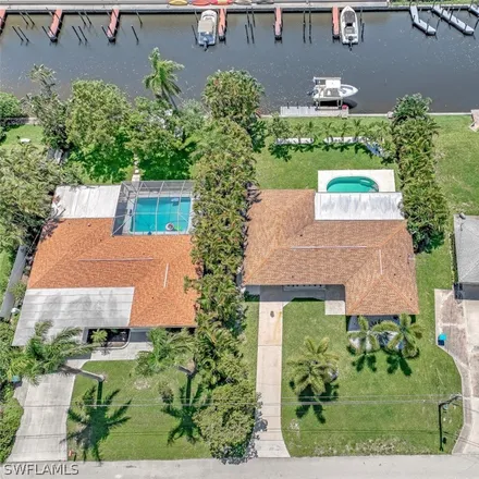 Image 2 - York Court, Cape Coral, FL 33910, USA - House for sale