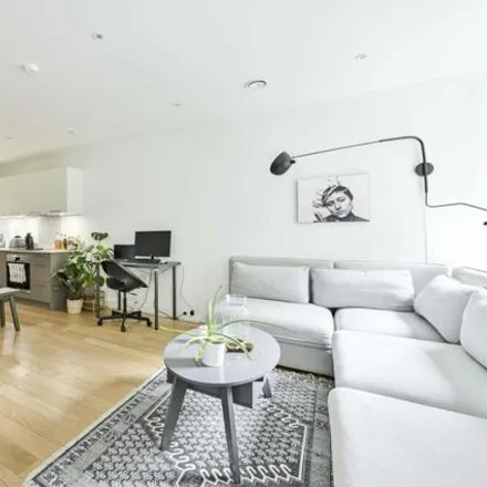 Buy this 2 bed apartment on Two Fifty One in 251 Southwark Bridge Road, London