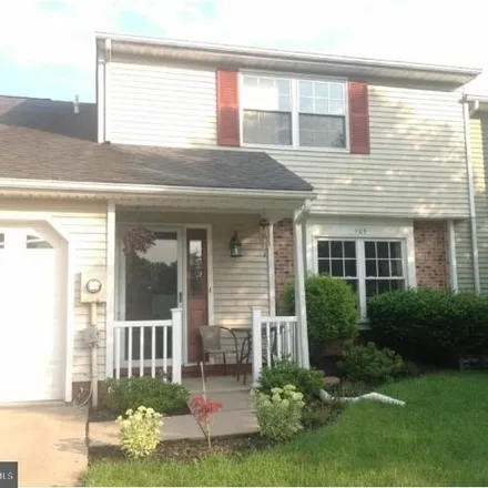 Rent this 3 bed house on 121 Sharrow Lane in Mount Laurel Township, NJ 08054