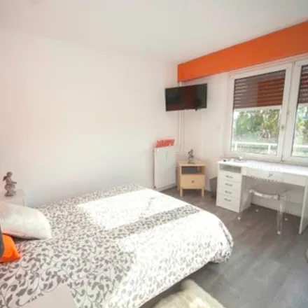 Rent this 1 bed room on 18 Avenue du Général de Gaulle in 67085 Strasbourg, France