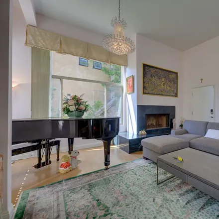Image 7 - 9301 Lloydcrest Drive, Beverly Hills, CA 90210, USA - House for rent