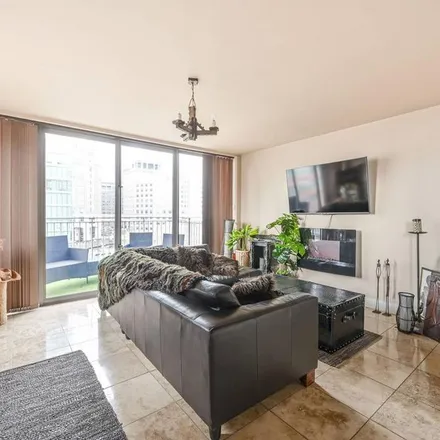 Rent this 2 bed apartment on One Canada Square in 1 Canada Square, Canary Wharf