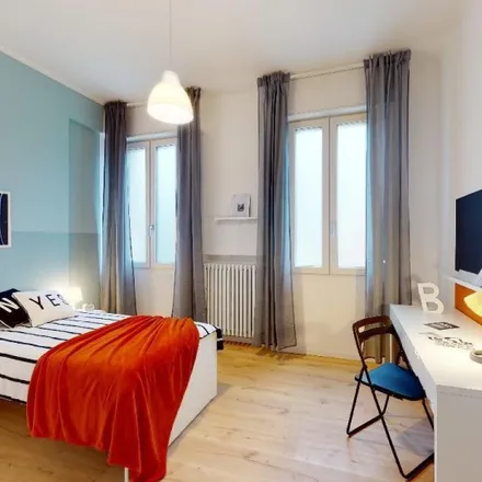 Rent this 6 bed room on Parrucchiera Patrizia in Via Guglielmo Oberdan, 25128 Brescia BS