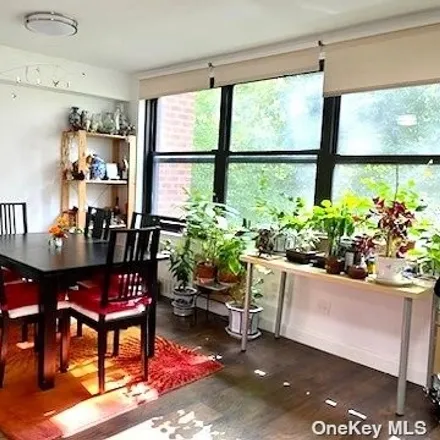 Image 5 - 42-01 Bell Boulevard, New York, NY 11361, USA - Condo for sale