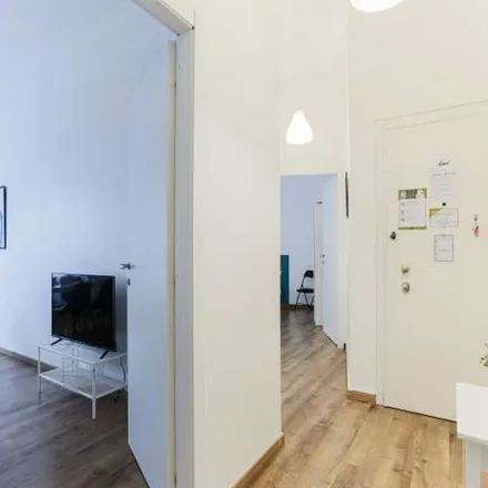 Image 2 - Via Crocefisso 27, 20123 Milan MI, Italy - Apartment for rent