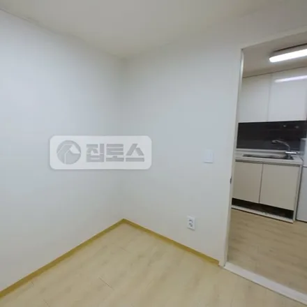 Image 8 - 서울특별시 서초구 반포동 721-16 - Apartment for rent