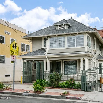 Image 1 - 832 Columbia Avenue, Los Angeles, CA 90017, USA - House for rent