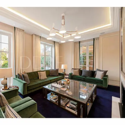 Image 2 - 68 Hamilton Terrace, London, NW8 9RD, United Kingdom - House for sale