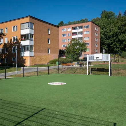 Rent this 3 bed apartment on Krongårdsvägen in 143 46 Huddinge kommun, Sweden