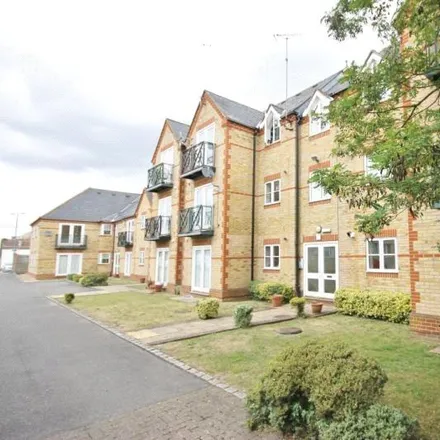 Rent this 2 bed apartment on Hummer Road in Egham, TW20 9BP