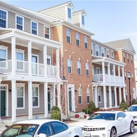 Rent this 3 bed townhouse on 321 Fountain Way in Hampton, VA 23666