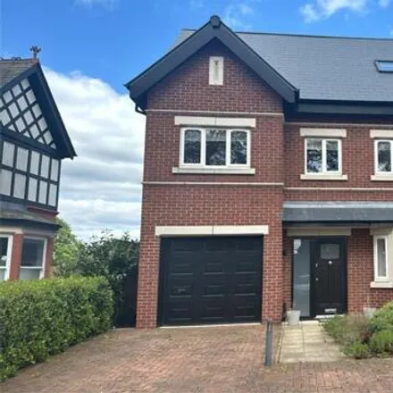Buy this 5 bed house on London Road in Sandbach, CW11 3BE