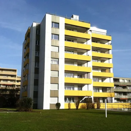 Image 1 - Blumenweg 7, 4542 Bezirk Wasseramt, Switzerland - Apartment for rent
