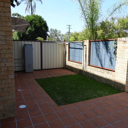 Rent this 3 bed townhouse on Farrell Street in Balgownie NSW 2519, Australia