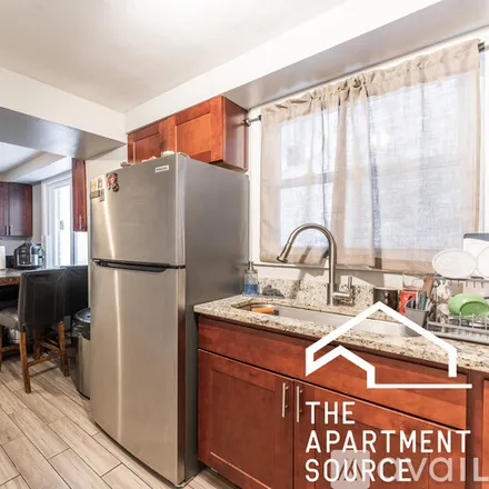 Rent this 2 bed apartment on 1539 N Maplewood Ave