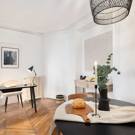 Image 6 - 3 Place Jussieu, 75005 Paris, France - Apartment for rent