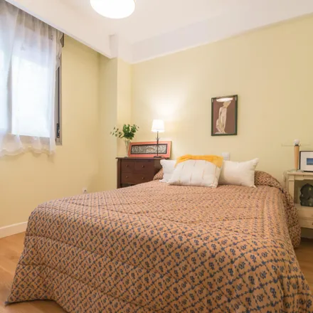 Rent this 4 bed room on Madrid in Calle de Caleruega, 78