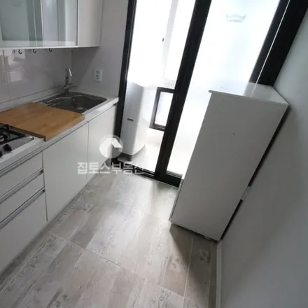 Rent this 3 bed apartment on 서울특별시 강남구 논현동 159-12