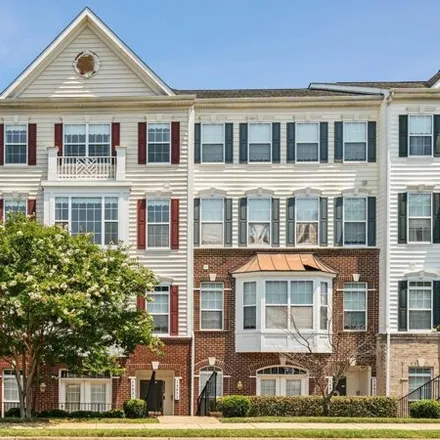 Buy this 3 bed condo on 14833 Cloverdale Rd Unit 95 in Woodbridge, Virginia