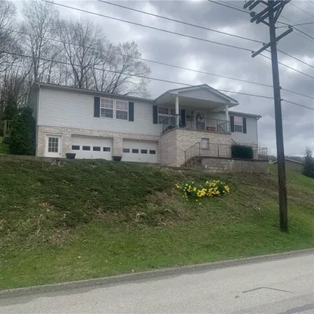 Image 2 - 109 Bowstring Street, Midway, Hempfield Township, PA 15601, USA - Apartment for sale