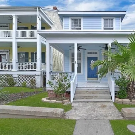 Buy this 3 bed house on 1452 Winnie Street - Avenue G in Galveston, TX 77550