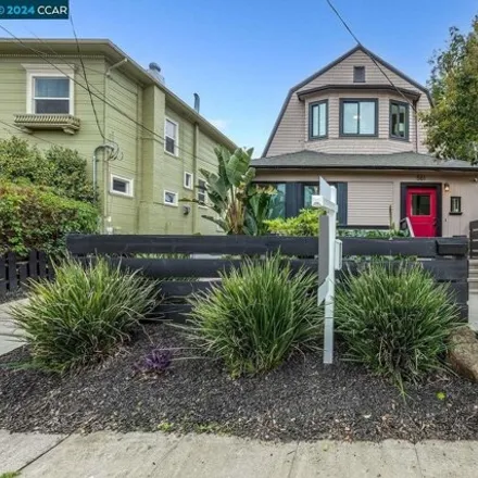 Buy this 3 bed house on 561 37th Street in Oakland, CA 94609