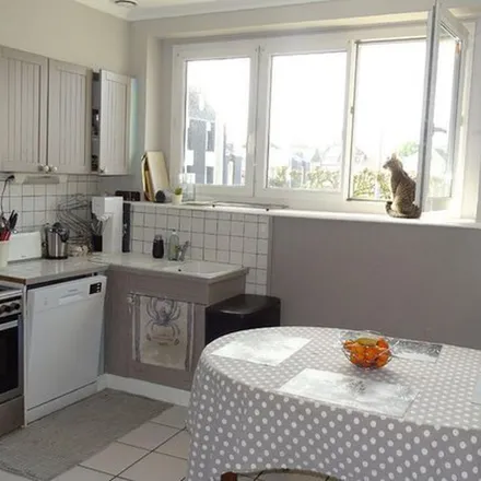 Rent this 4 bed apartment on 10 Place aux Poulains in 29400 Landivisiau, France
