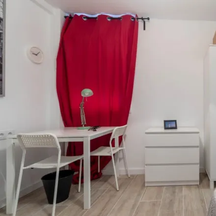 Image 1 - Carrer de Benicarló, 30, 46020 Valencia, Spain - Room for rent