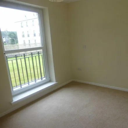 Image 4 - Lady Campbell's Court, Gardeners' Lands, Wellwood, KY12 0LE, United Kingdom - Apartment for rent
