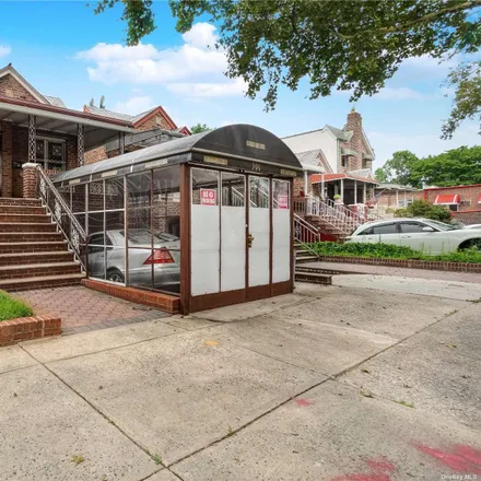 Buy this 4 bed house on 306 East 48th Street in New York, NY 11203