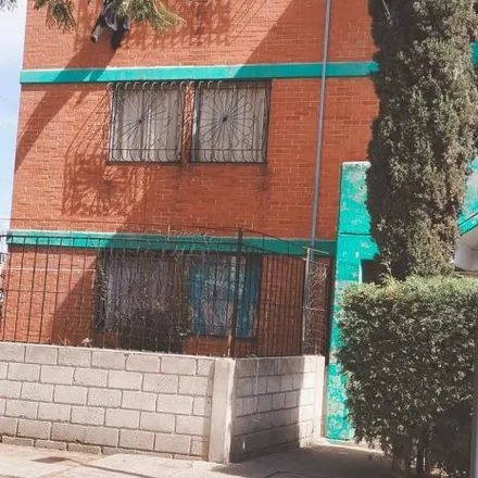 Buy this 3 bed apartment on Primaria Patria y Libertad in Calle Castillo de Chapultepec, 54740 Cuautitlán Izcalli