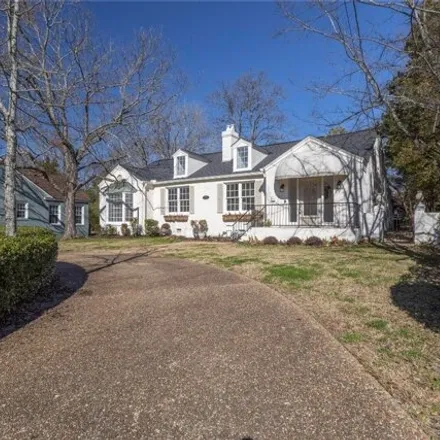 Image 3 - 1526 Carter Hill Road, Hillwood West, Montgomery, AL 36106, USA - House for sale