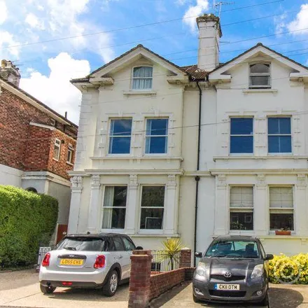 Rent this 1 bed apartment on Upper Grosvenor Road in Royal Tunbridge Wells, TN1 2EB