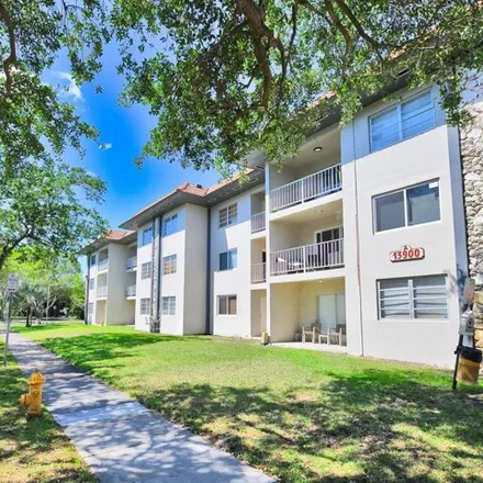 Buy this 2 bed condo on 13940 Lake Placid Court in Miami Lakes, FL 33014