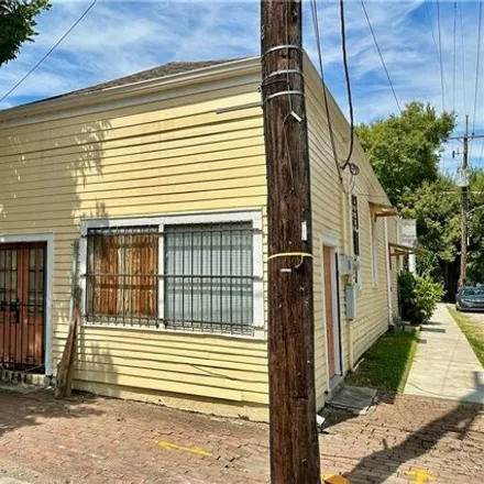 Image 2 - 1700 Short Street, New Orleans, LA 70118, USA - House for rent