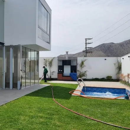 Image 4 - Del Parque Avenue, La Molina, Lima Metropolitan Area 15026, Peru - House for sale