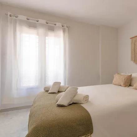 Rent this 1 bed apartment on Calle de Munda in 14002 Córdoba, Spain
