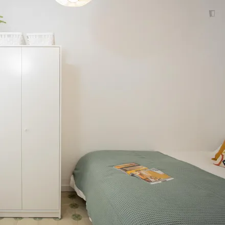Rent this 2 bed apartment on Carrer de la Lluna in 3, 08001 Barcelona