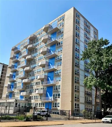 Rent this 1 bed condo on 1720 Olive Street in St. Louis, MO 63103