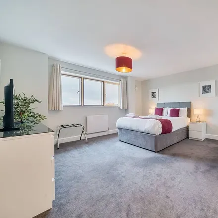Rent this 2 bed apartment on London in SW19 4DJ, United Kingdom