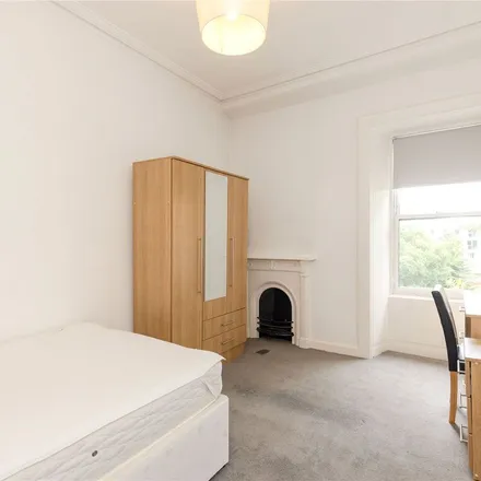 Rent this 3 bed apartment on 18 Montague Street in City of Edinburgh, EH8 9QU